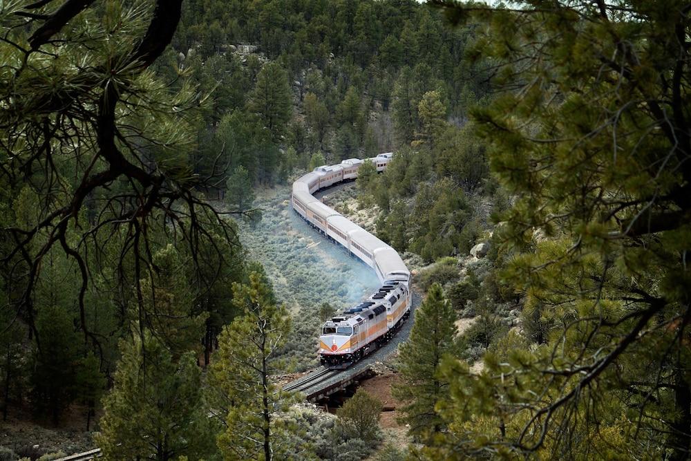 Grand Canyon Railway Hotel